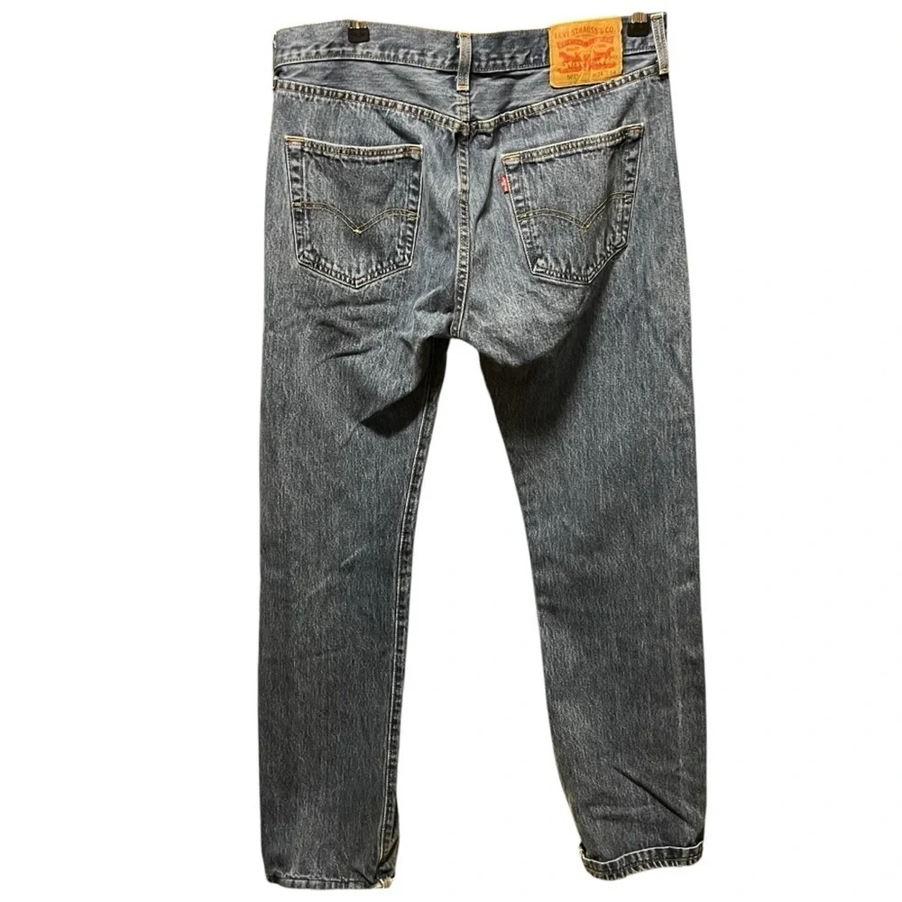 LEVI’S ~ Men’s Classic 501s Button Fly 34x34 Blue Medium Wash Jeans